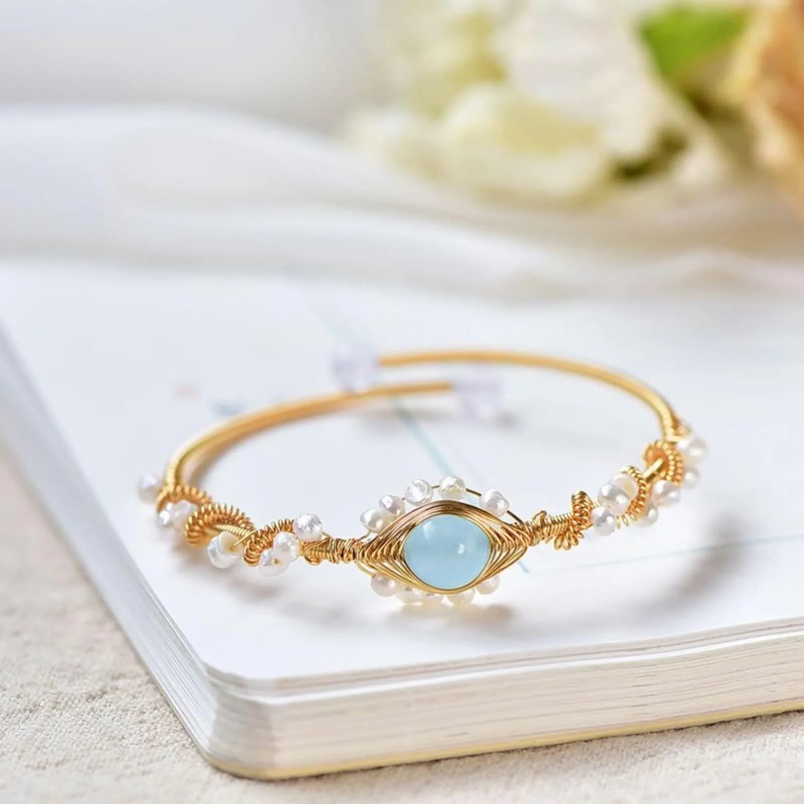 Perlen Armband Damen gold – elegantes Armband mit Perlen & Herz